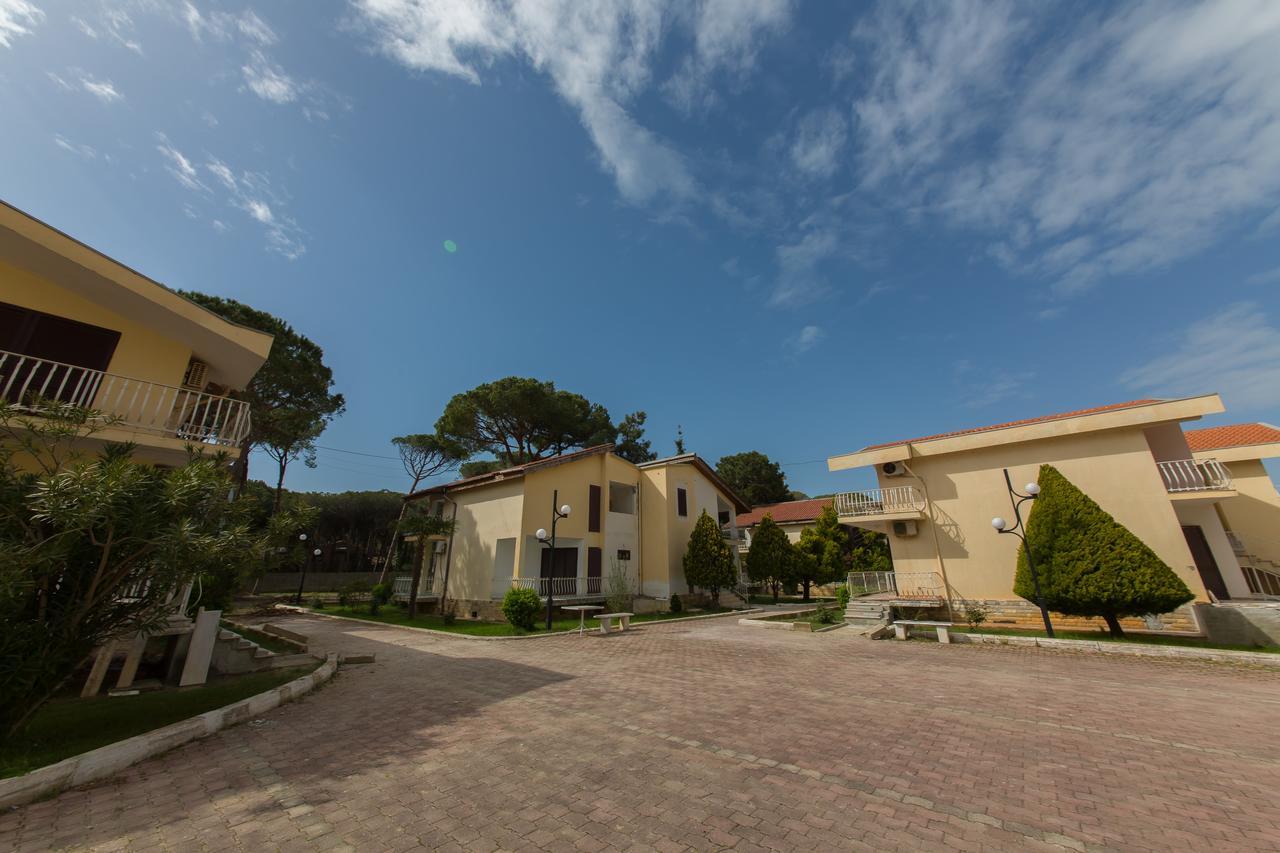 Kolaveri Resort Голем Екстериор снимка