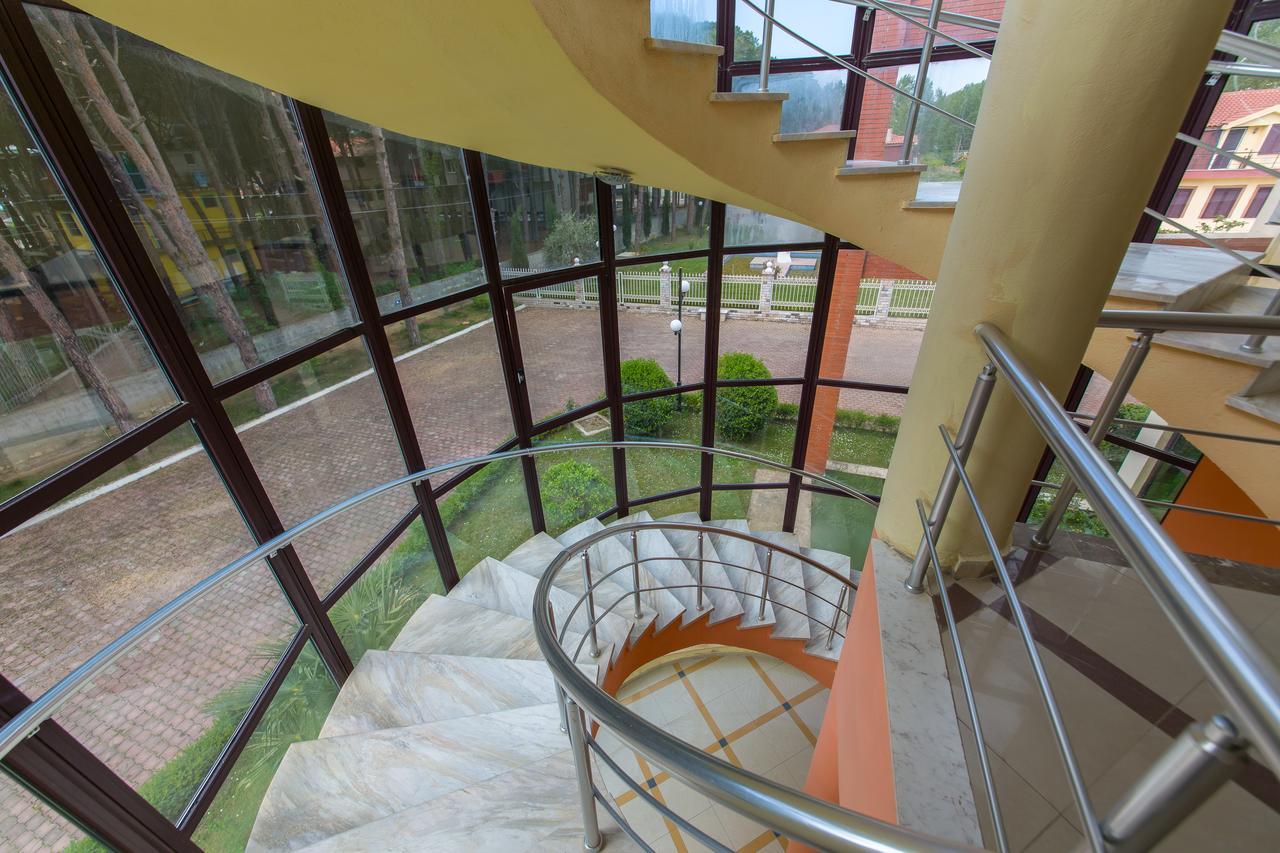 Kolaveri Resort Голем Екстериор снимка