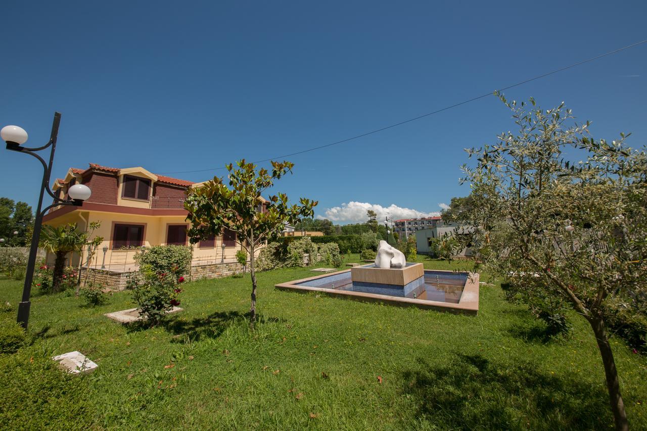 Kolaveri Resort Голем Екстериор снимка