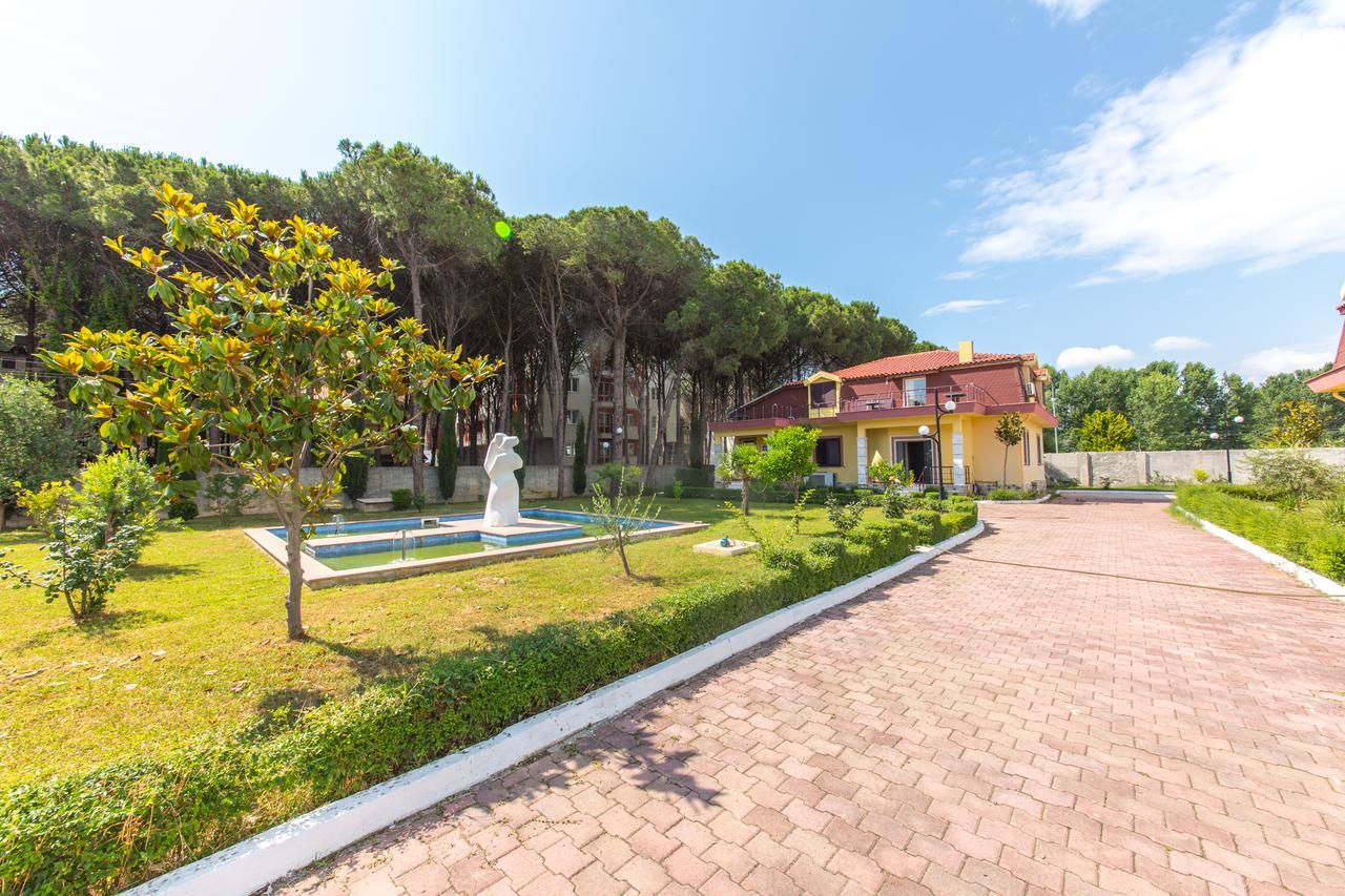 Kolaveri Resort Голем Екстериор снимка